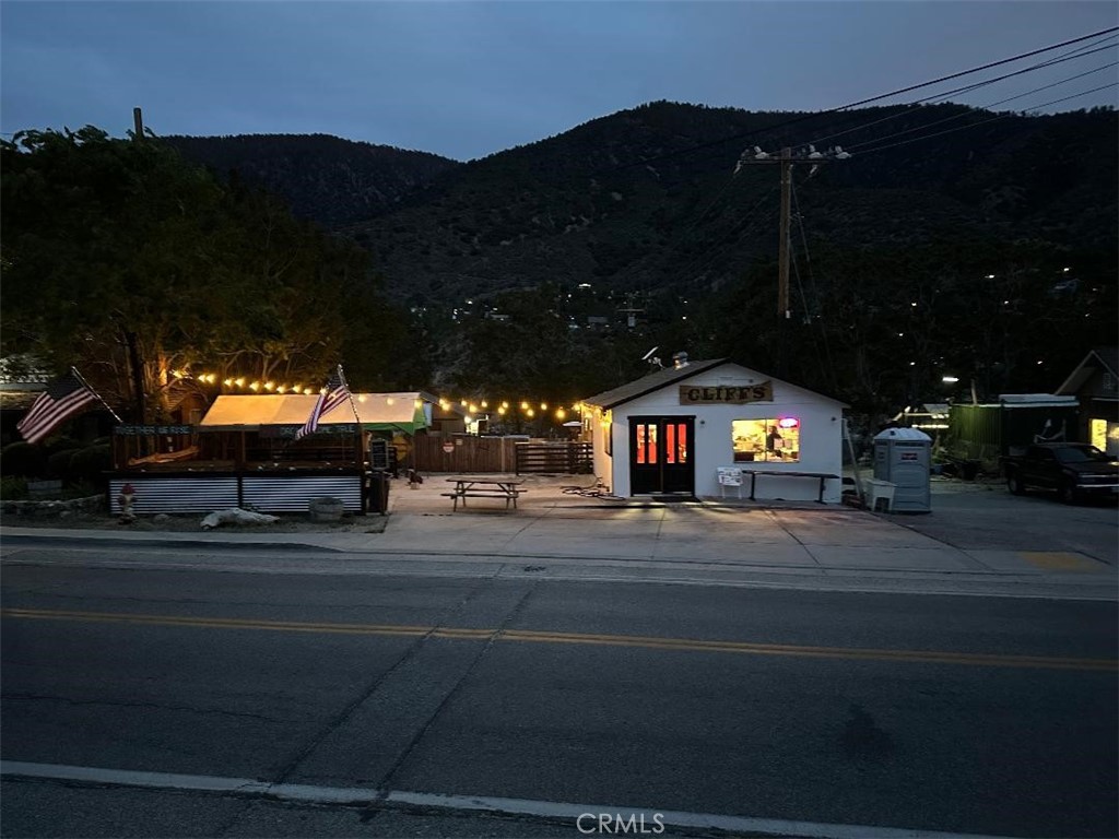 3408 Mt. Pinos Way Property Photo 4