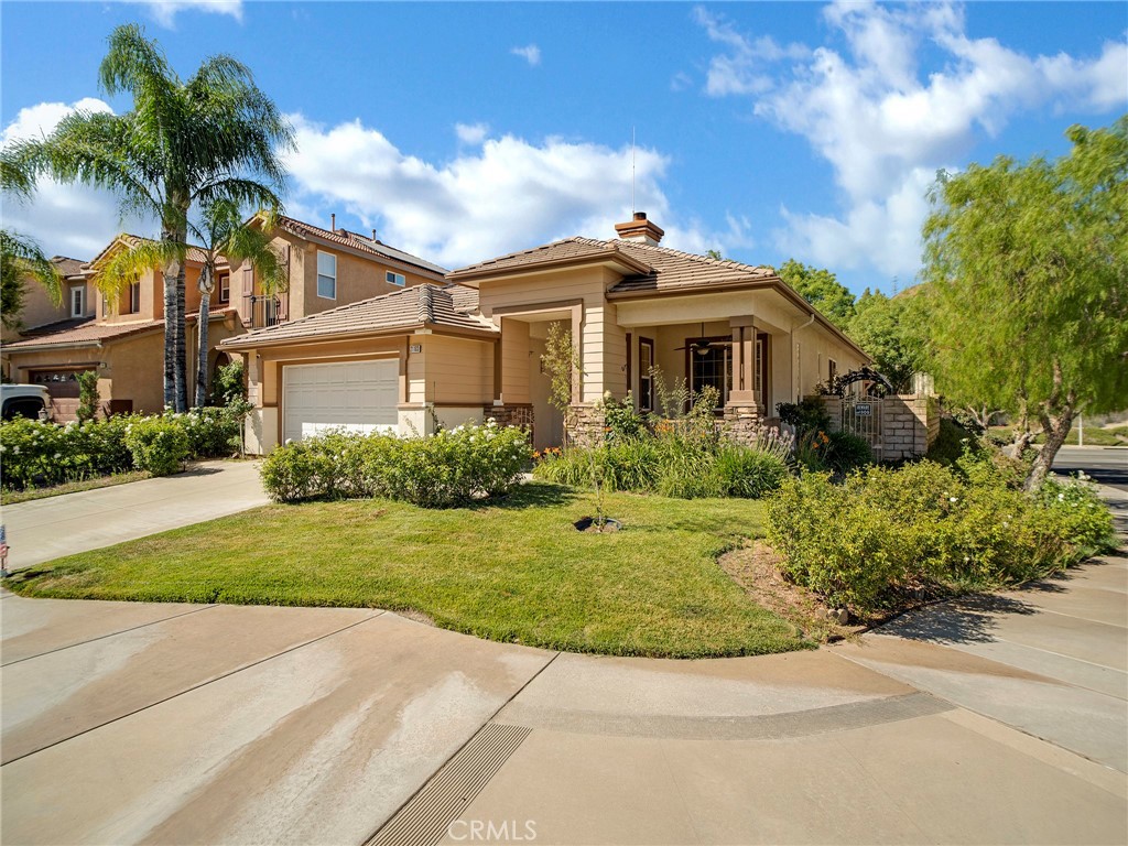 21103 Cross Creek Drive Property Photo 1