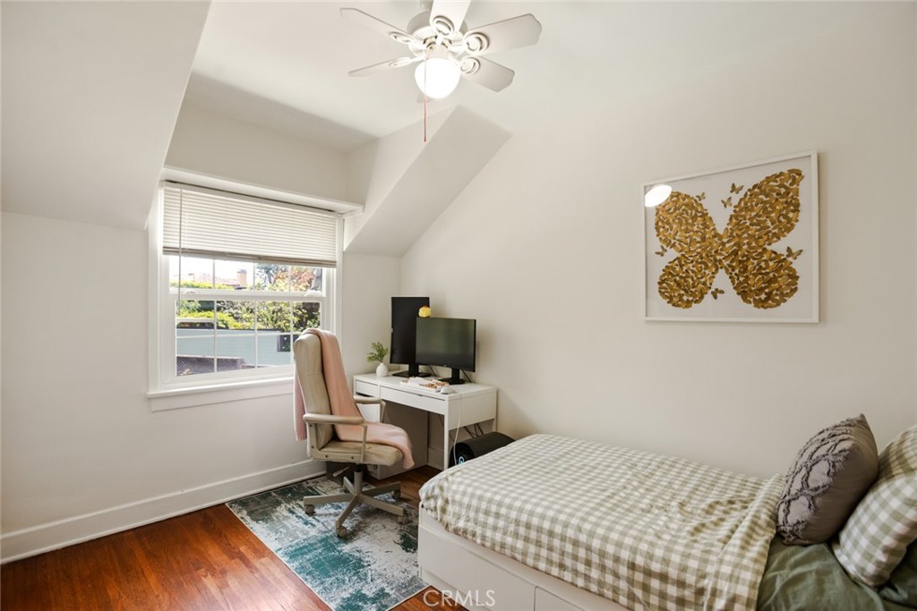 6438 Ivarene Avenue Property Photo 8
