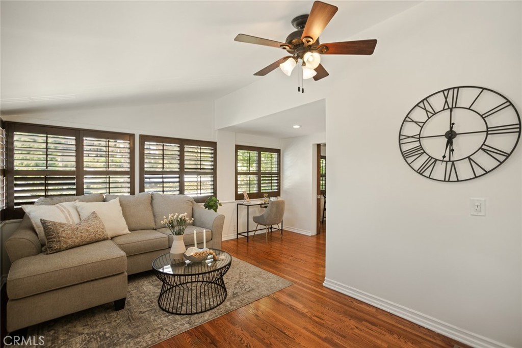 6438 Ivarene Avenue Property Photo 20