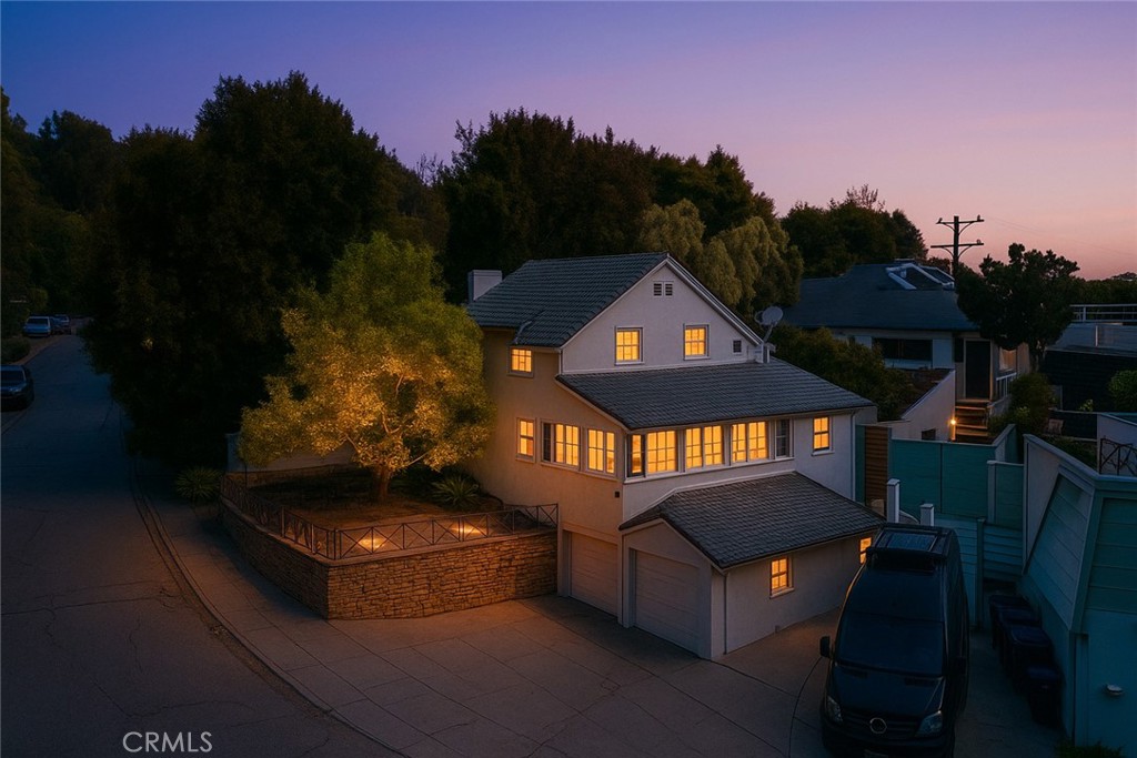 6438 Ivarene Avenue Property Photo 30