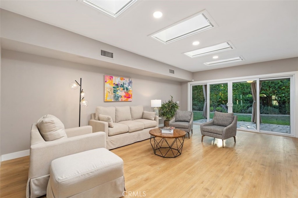 6207 Capistrano Avenue Property Photo 4
