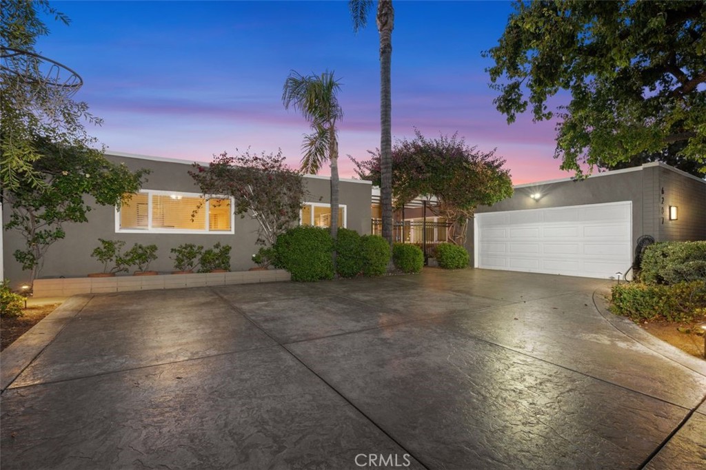 6207 Capistrano Avenue Property Photo 28