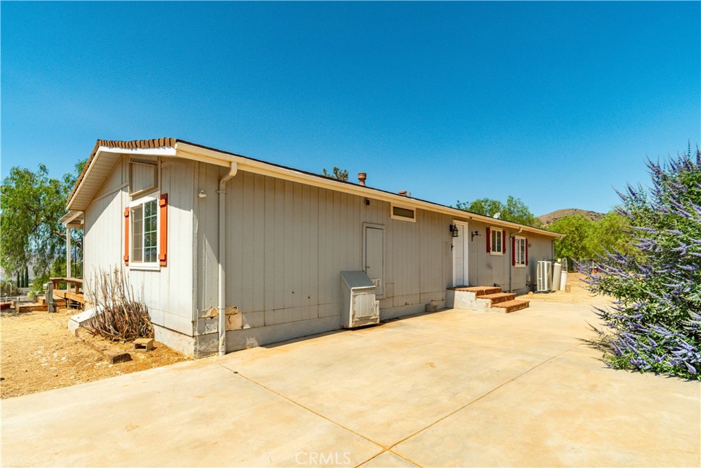 34821 Katherinel Avenue Property Photo 6