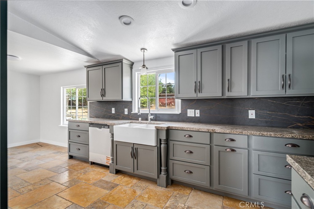 34821 Katherinel Avenue Property Photo 15