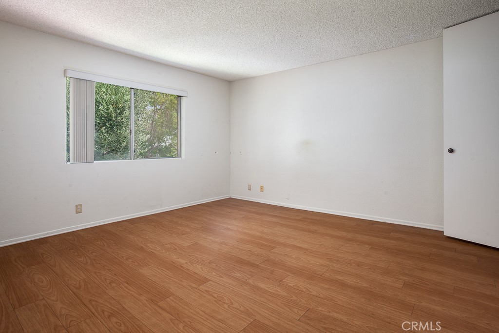 42849 15th Street W 4 Property Photo 8