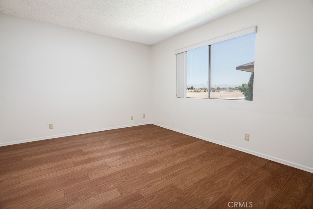 42849 15th Street W 4 Property Photo 11