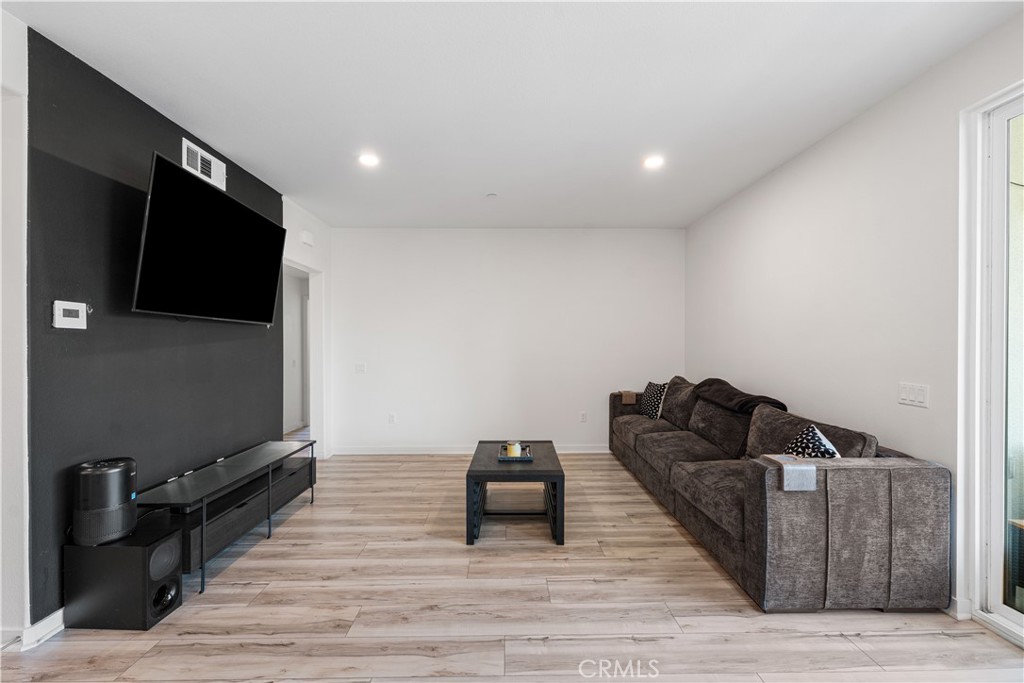 11070 Cabana Drive Property Photo 7