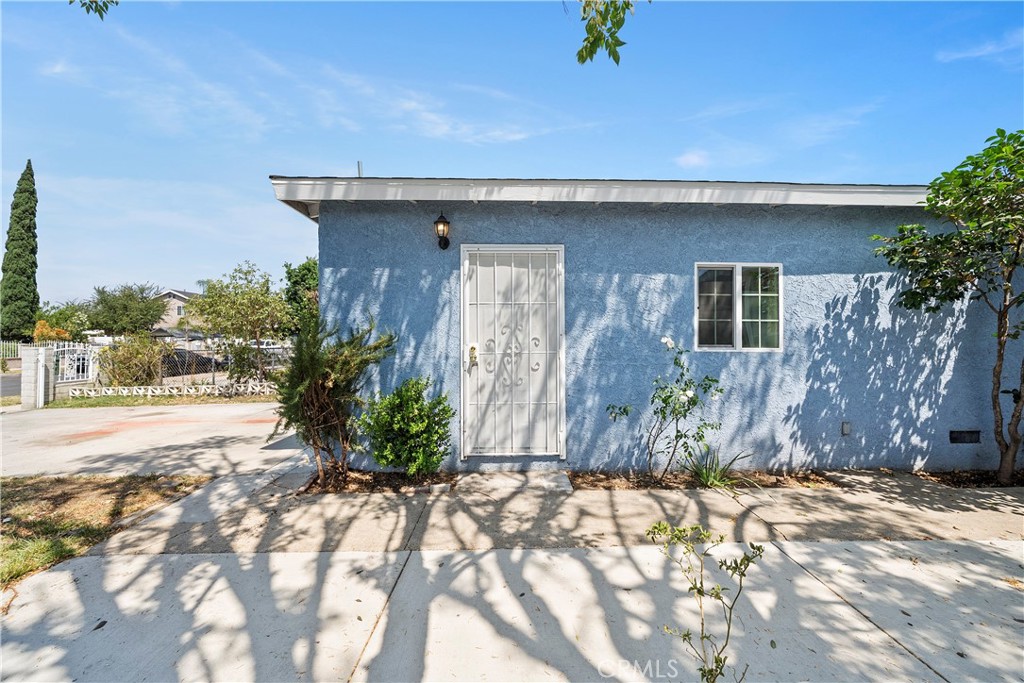 9796 Stanwin Avenue Property Photo 1