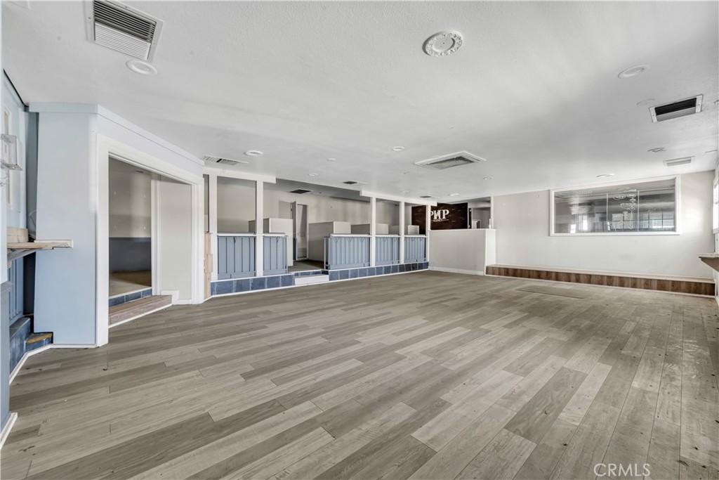 40420 10th Street W Property Photo 8