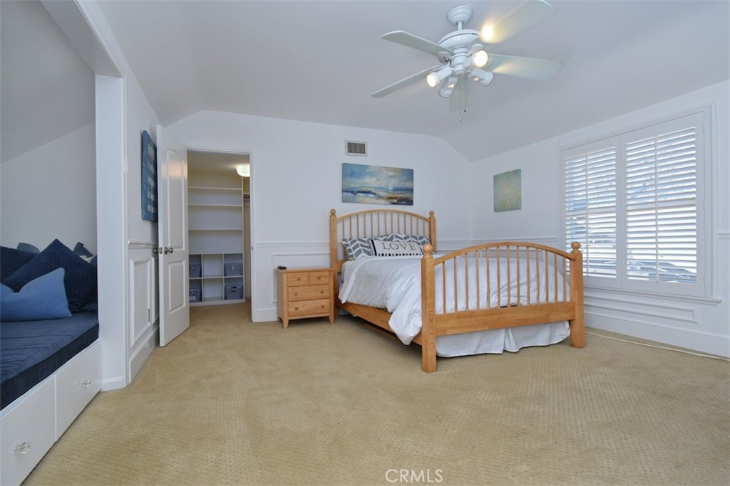 4161 Dixie Canyon Avenue Property Photo 19