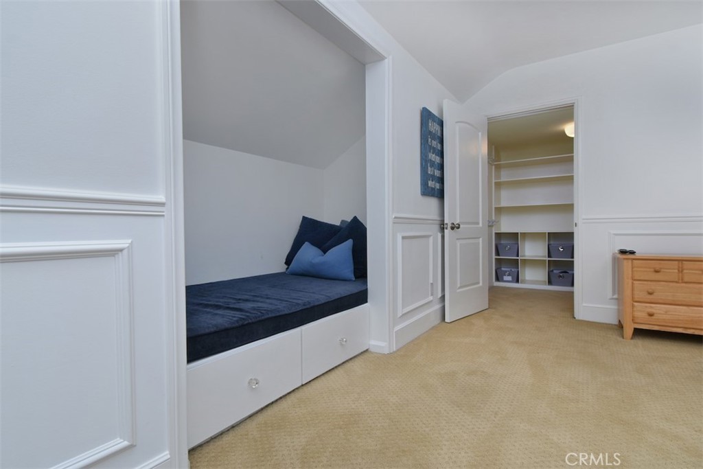 4161 Dixie Canyon Avenue Property Photo 20