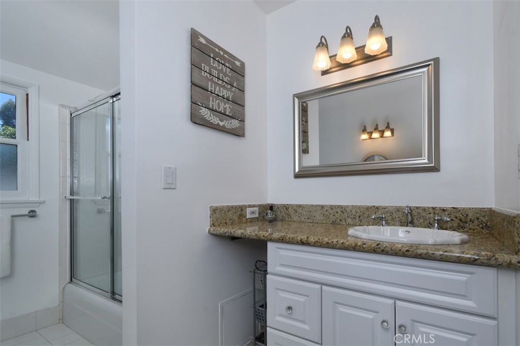 4161 Dixie Canyon Avenue Property Photo 22