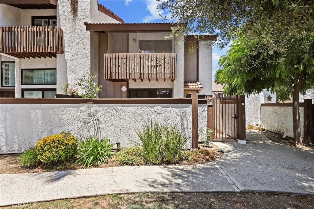 21535 Erwin Street 131 Property Photo 1