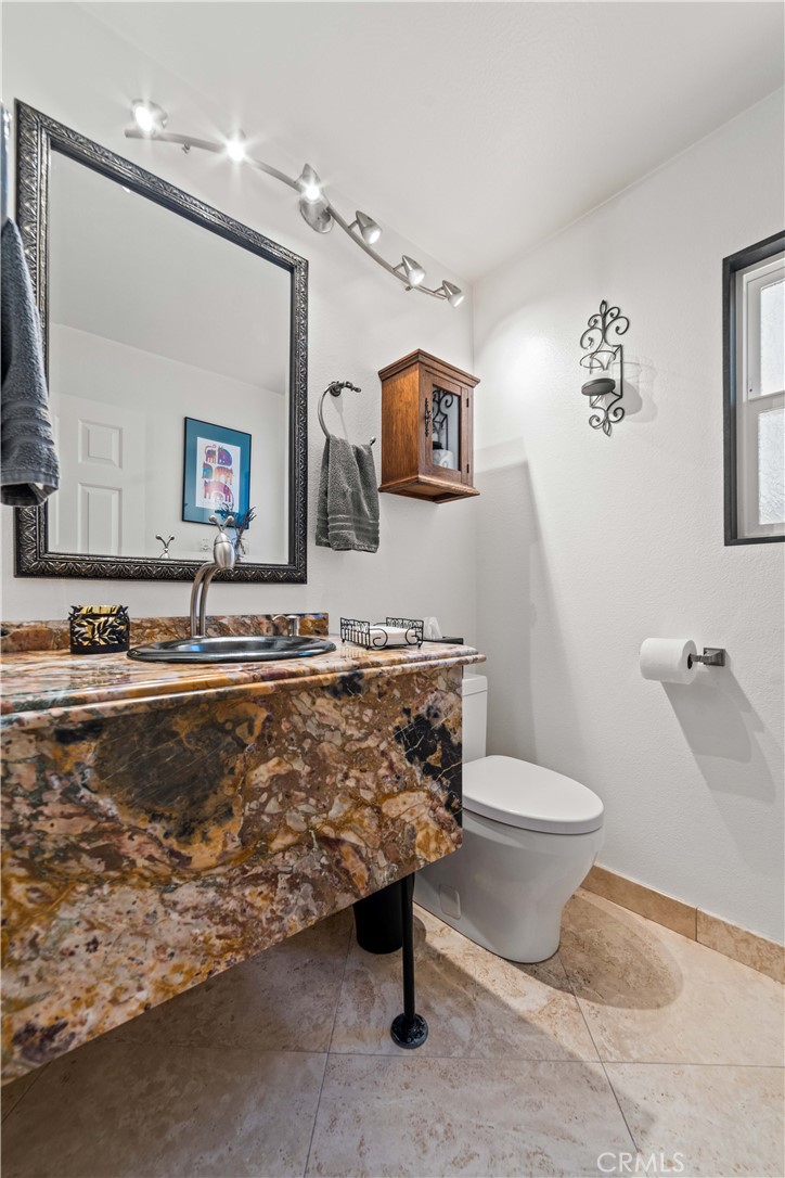 768 Twin Peaks Avenue Property Photo 9