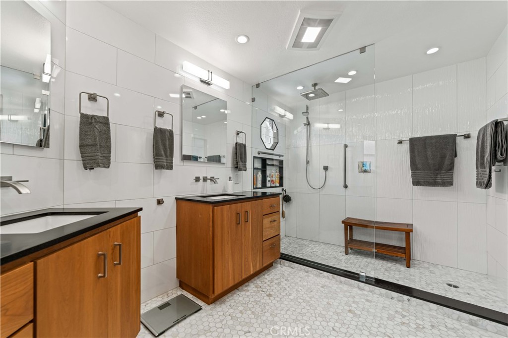 768 Twin Peaks Avenue Property Photo 15