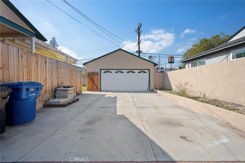 6757 Stephanie Place Property Photo 26