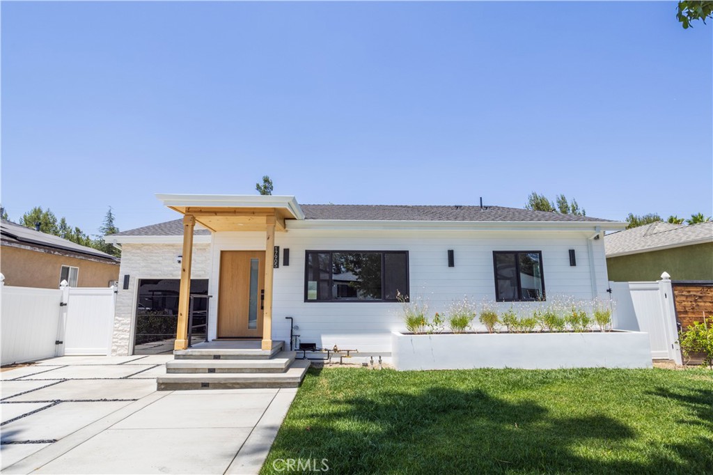 17905 Bullock Street Property Photo 1