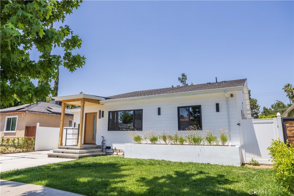 17905 Bullock Street Property Photo 3