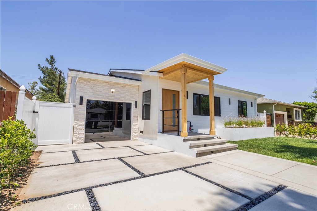 17905 Bullock Street Property Photo 4