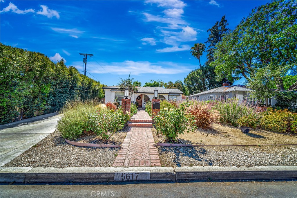 5617 Cantaloupe Avenue Property Photo 3