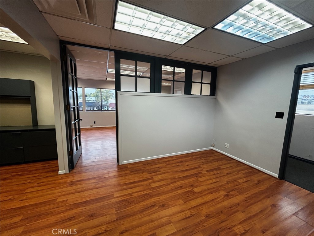 22718 Ventura Boulevard Property Photo 7