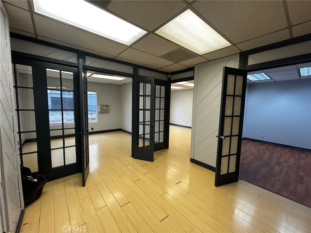 22718 Ventura Boulevard Property Photo 8