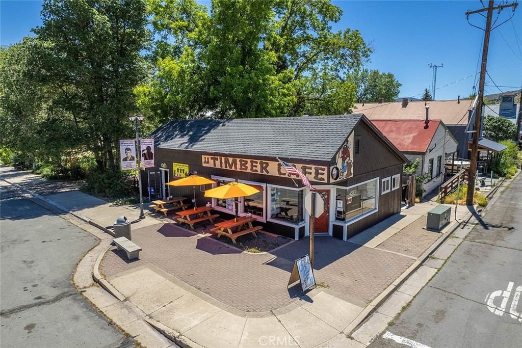 700 Main Street Property Photo 1