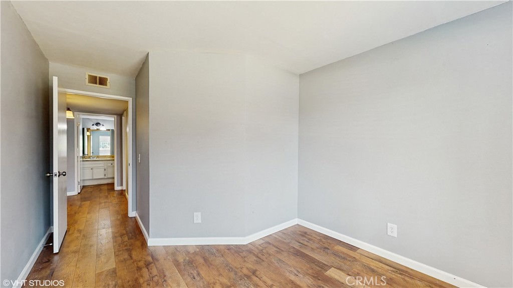9020 Newport Avenue 17 Property Photo 16