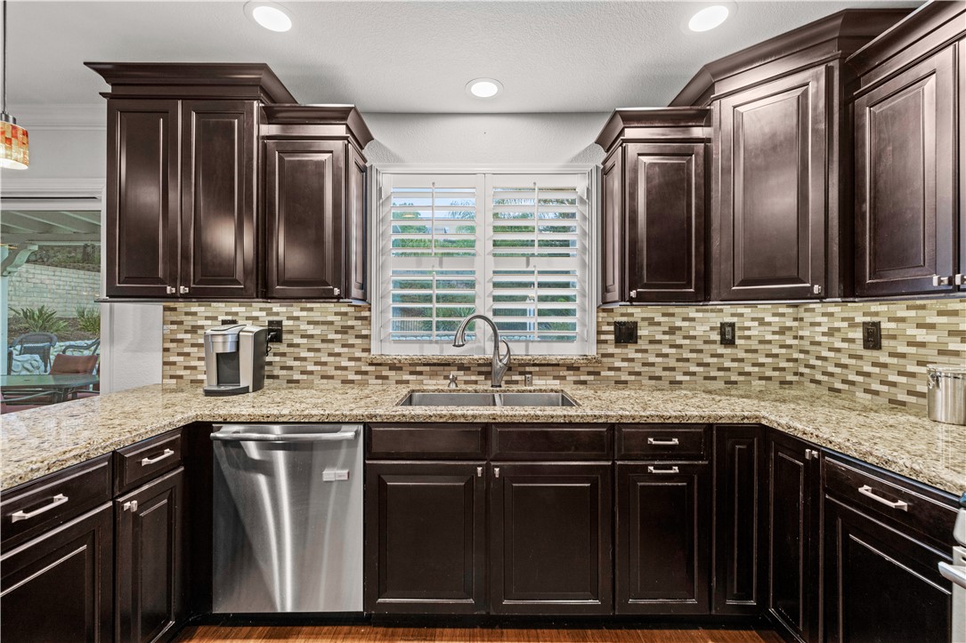 28725 Ponderosa Street Property Photo 14