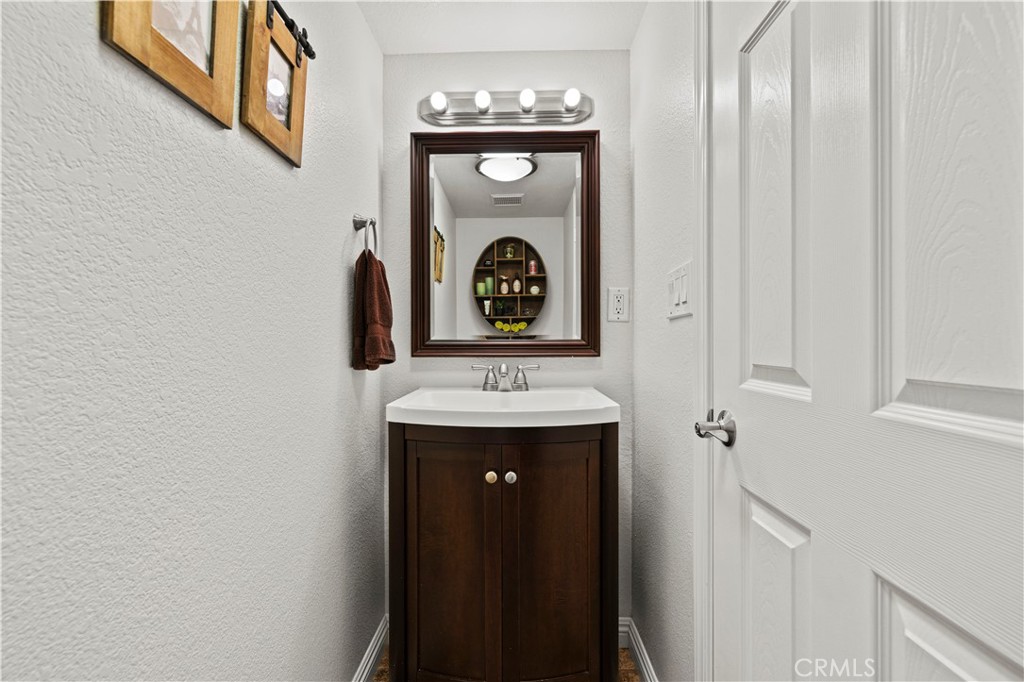 28725 Ponderosa Street Property Photo 22