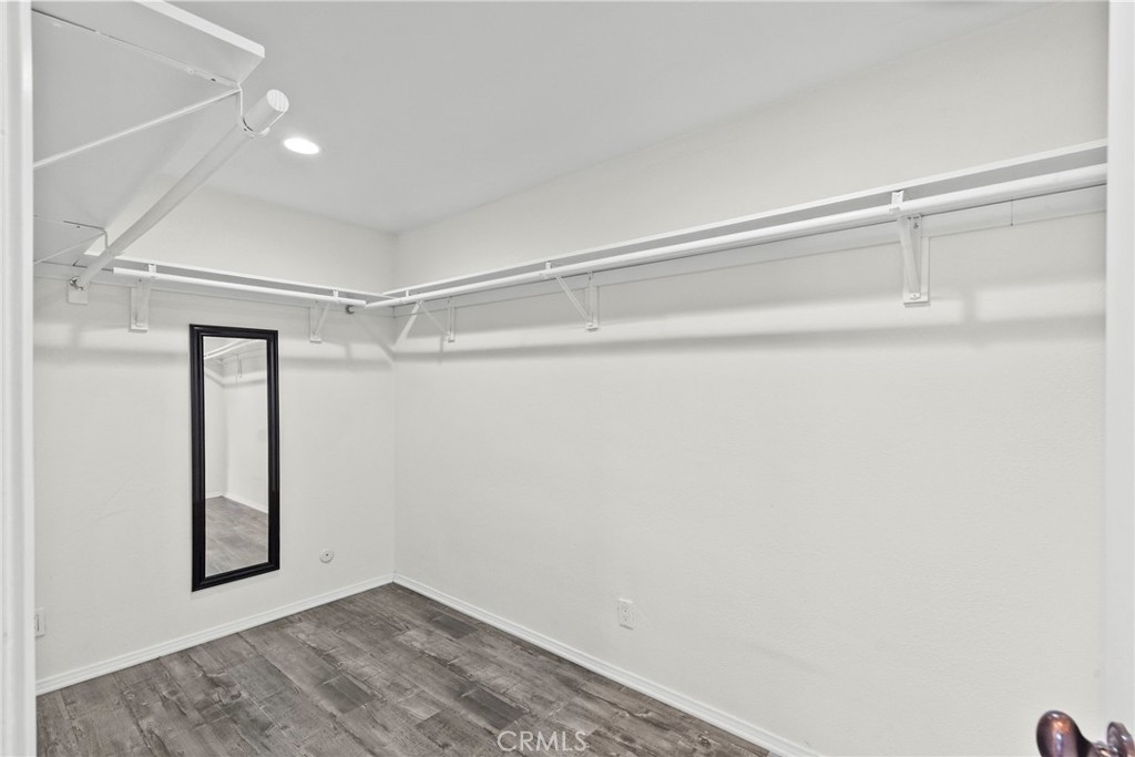 37469 3rd Street E Property Photo 7