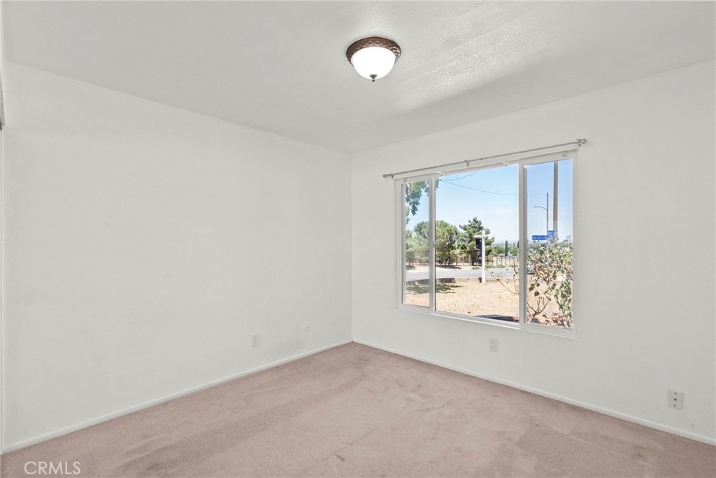 37469 3rd Street E Property Photo 37