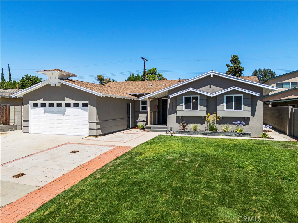 9712 Saloma Avenue Property Photo 1