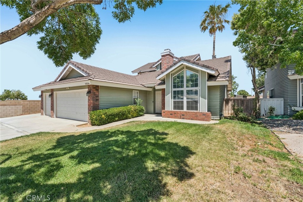 42534 62nd Street W Property Photo 1