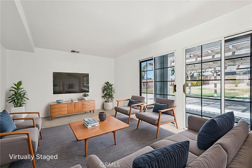 42534 62nd Street W Property Photo 11
