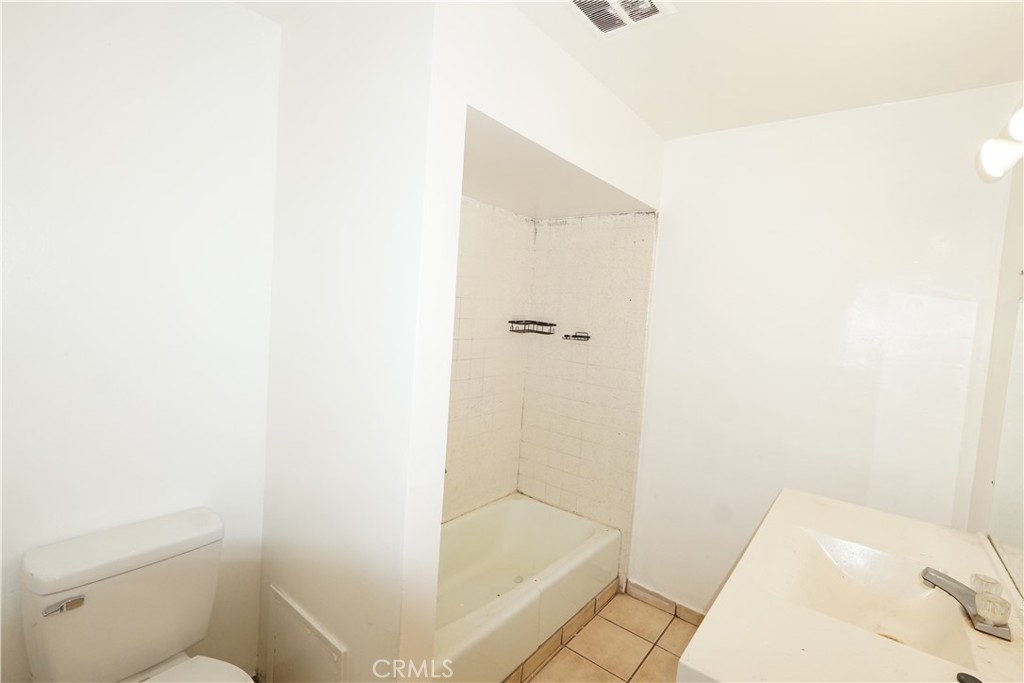 1108 Monterey Street B Property Photo 11