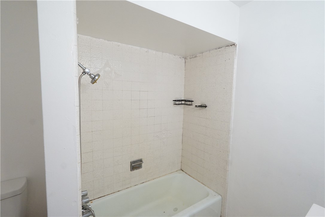 1108 Monterey Street B Property Photo 19