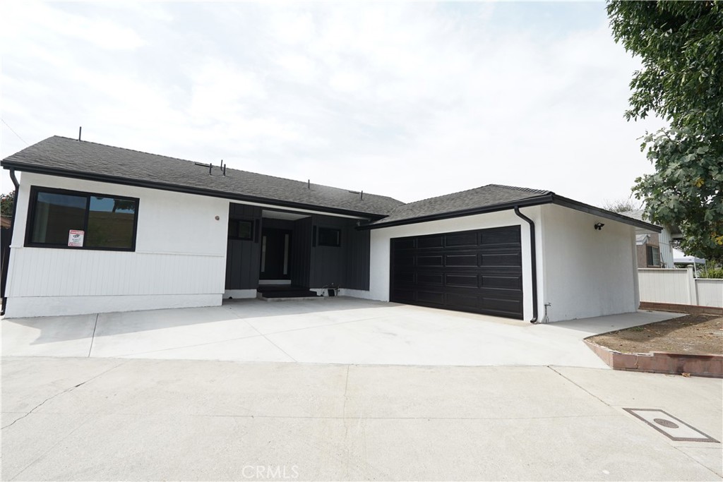 10345 Blucher Avenue Property Photo 2