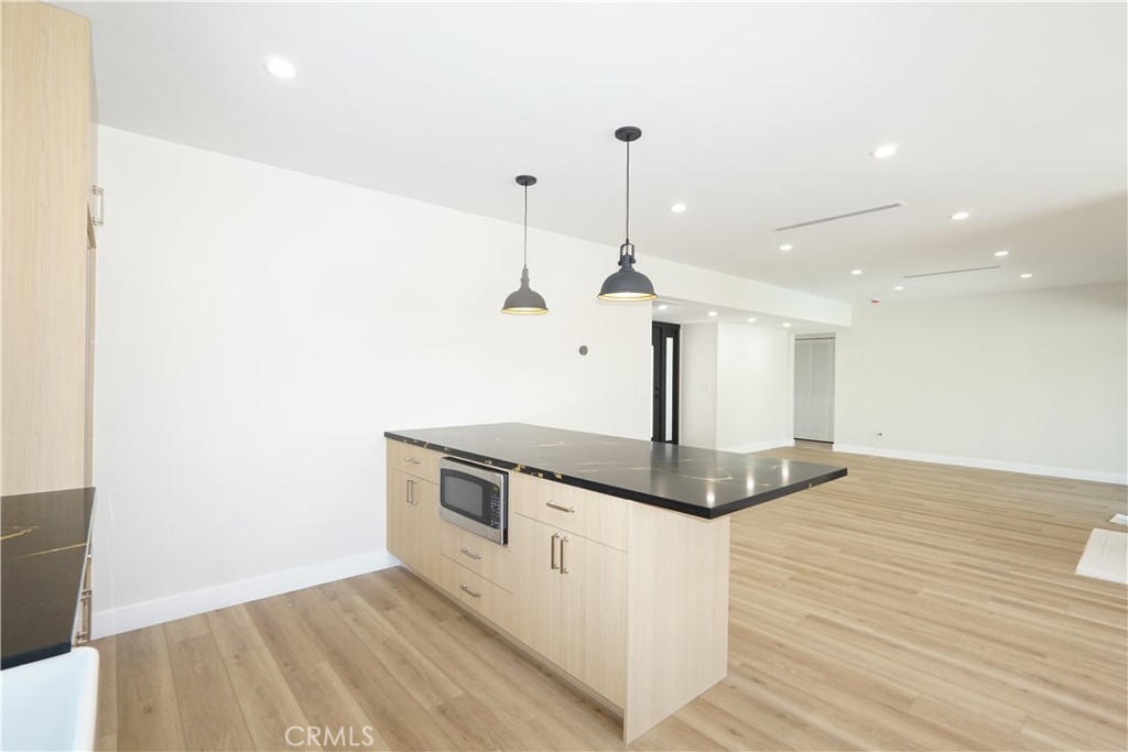 10345 Blucher Avenue Property Photo 5