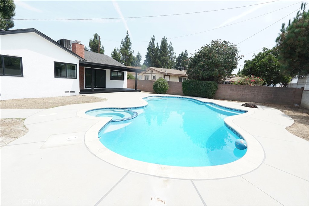 10345 Blucher Avenue Property Photo 20