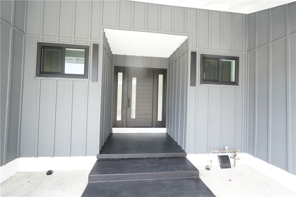 10345 Blucher Avenue Property Photo 27