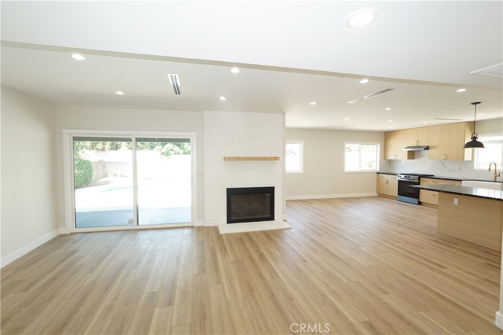 10345 Blucher Avenue Property Photo 29