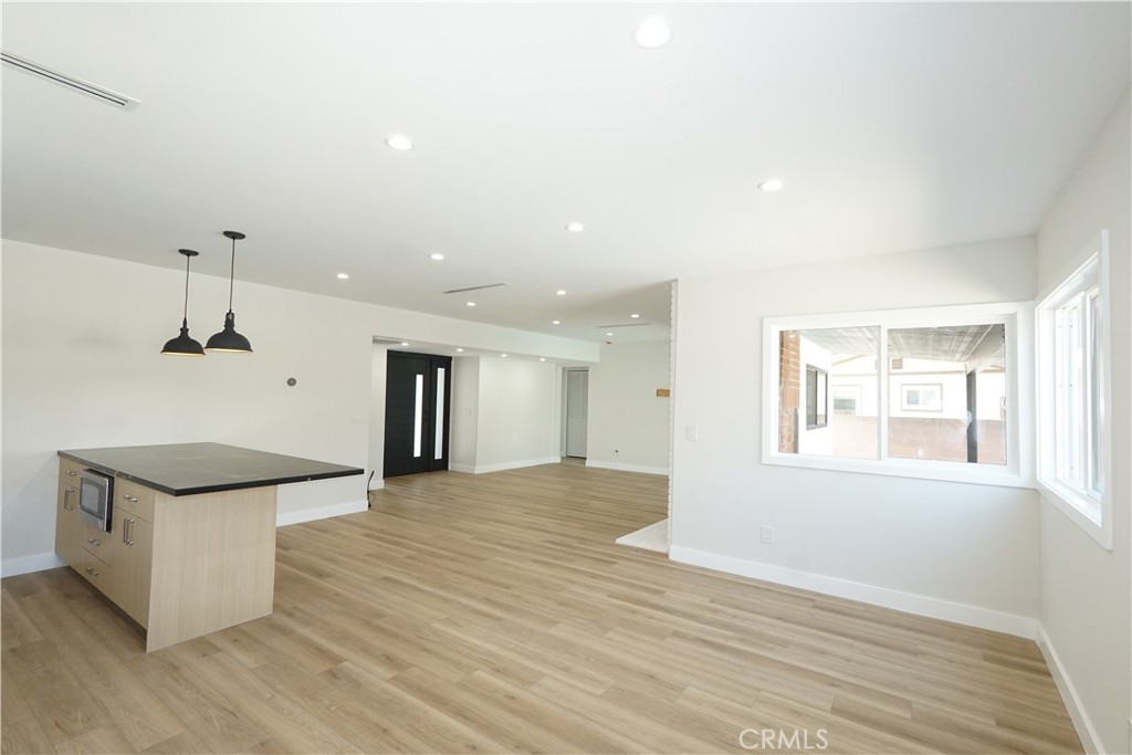 10345 Blucher Avenue Property Photo 30