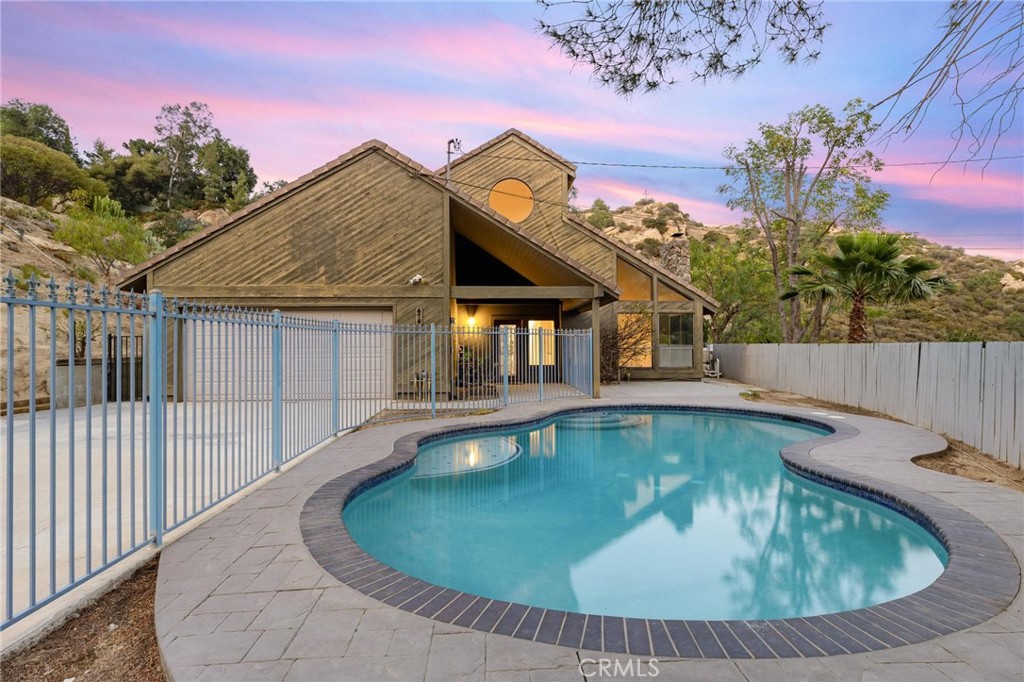 678 Box Canyon Road Property Photo 1