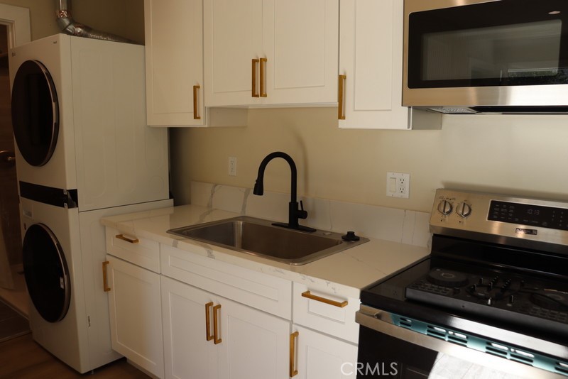 8851 Dorrington Avenue Property Photo 1