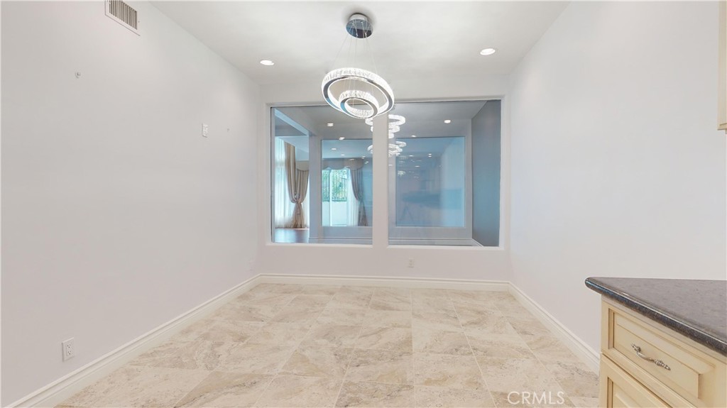 22500 N Summit Ridge Circle Property Photo 15