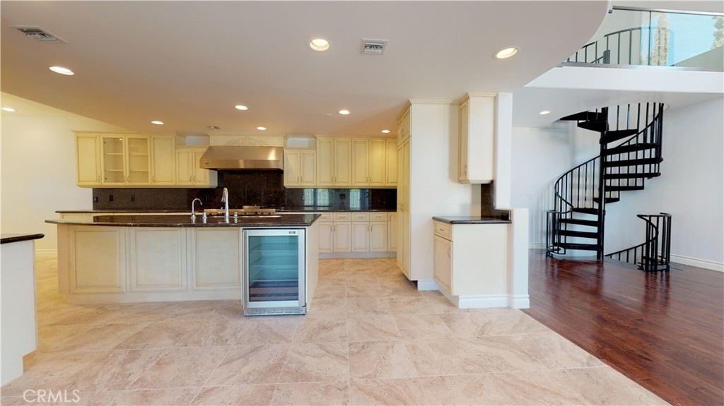 22500 N Summit Ridge Circle Property Photo 19