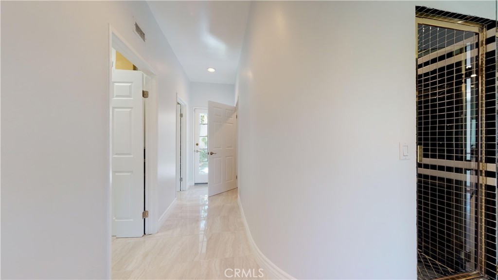 22500 N Summit Ridge Circle Property Photo 32