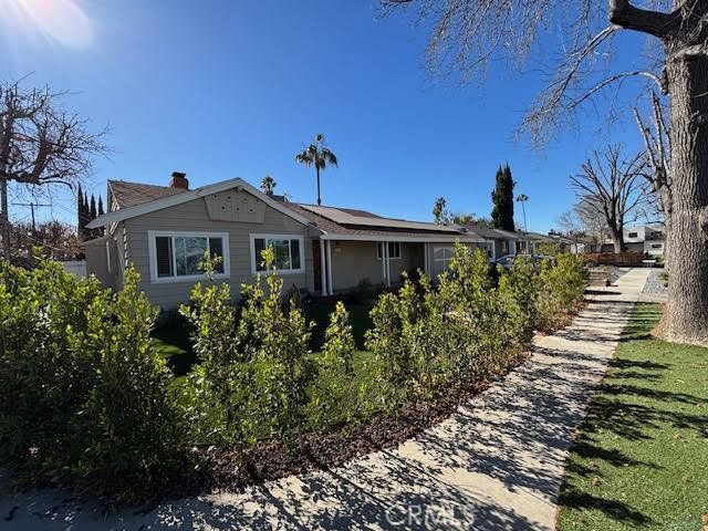 13600 Sylvan Street Property Photo 2